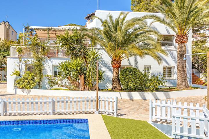 Villa pour 10 personnes, avec Balcon et Jardin