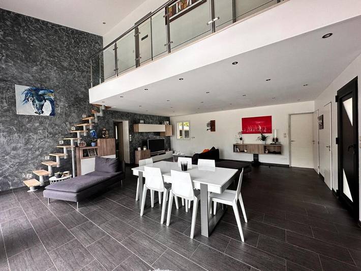 Location de vacances pour 8 personnes, avec terrasse et piscine, animaux acceptés à Lezoux - 3
