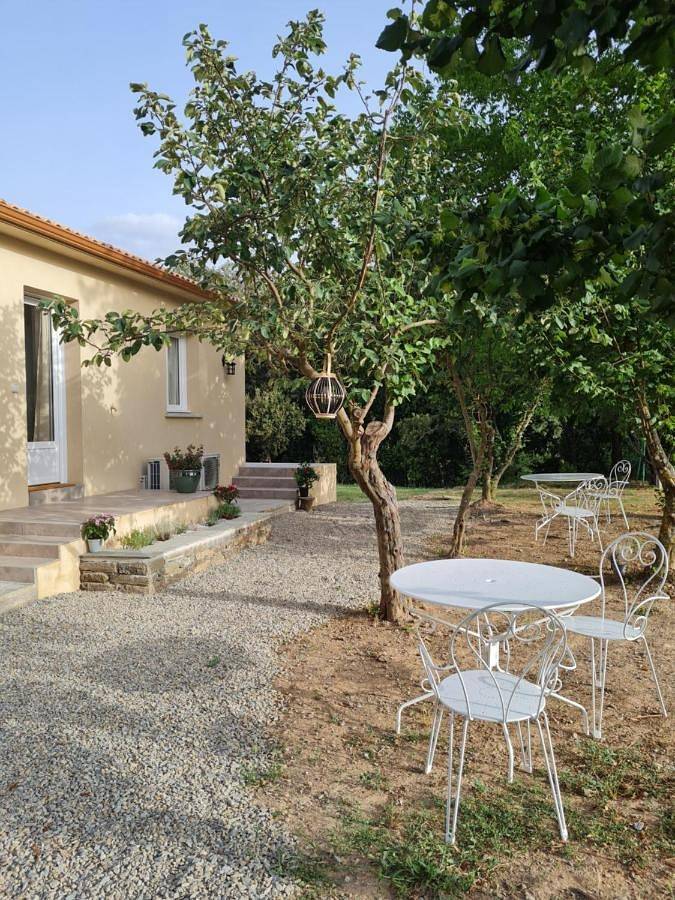 Maison d’hôte pour 2 personnes, avec vue et jardin à Altiani