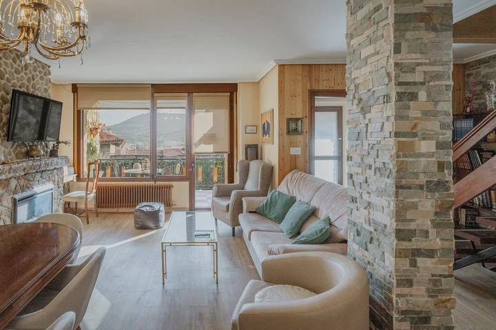 Finca 'El Cedro' mit Bergblick, privater Terrasse und Wlan in Abejar, Soria Provinz