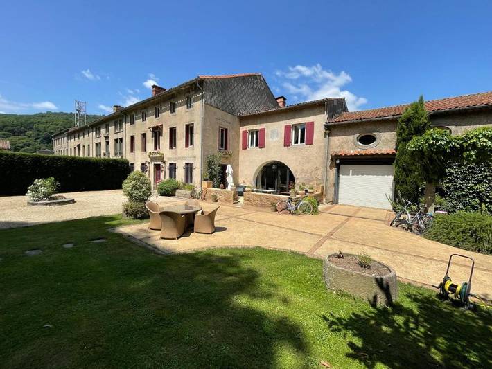 Location de vacances pour 2 personnes, avec jardin et vue à Labastide-Rouairoux - 4