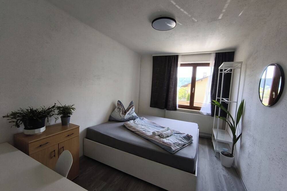 Ganze Wohnung, Modern Flat in Quaint Residence w. Idyllic Garden in Innsbruck, Innsbruck Land
