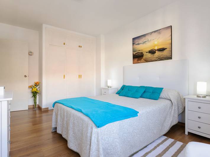 Ferienwohnung für 5 Personen, mit Balkon/Terrasse und Balkon sowie Terrasse in Rincón de la Victoria - 4