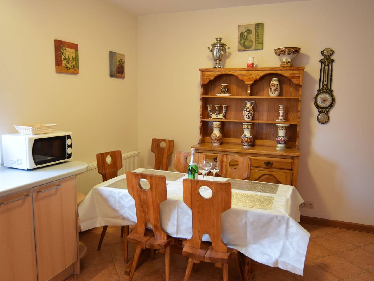 Cómoda casa de vacaciones con un gran jardín. in Isla Sobieszewo, Gdansk