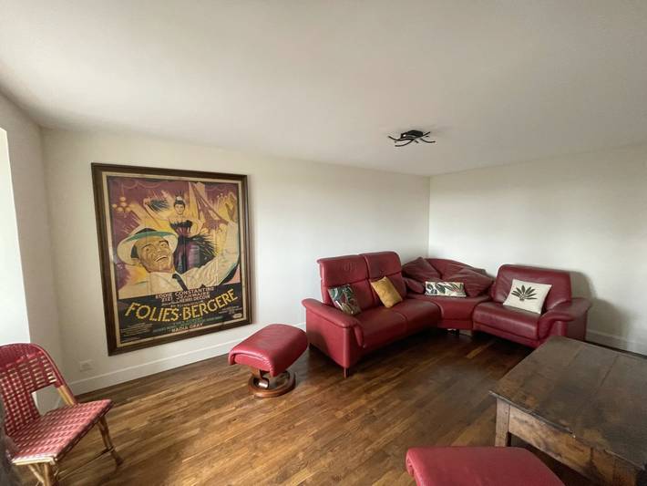 Gîte pour 12 personnes, avec jardin dans le Cantal - 4