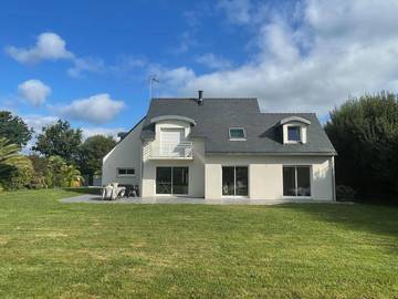 Location de vacances pour 14 personnes, avec jardin dans Plage Kerler Fouesnant