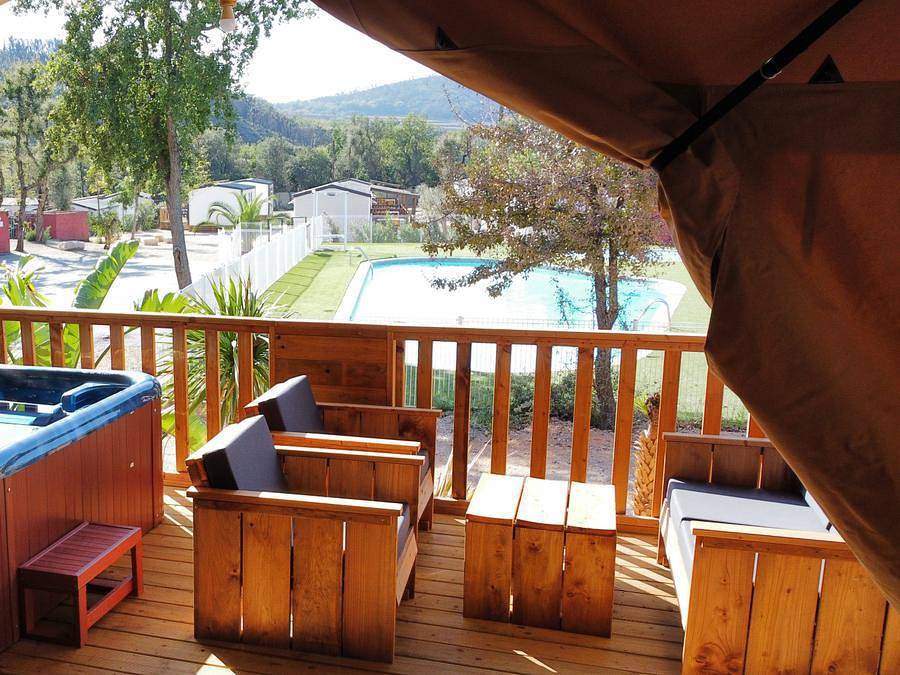 Camping Charlemagne - Safarizelt 6 personen - Eco-Lodge Woody 3 Zimmer in Grimaud, Mittelmeerküste (Frankreich)