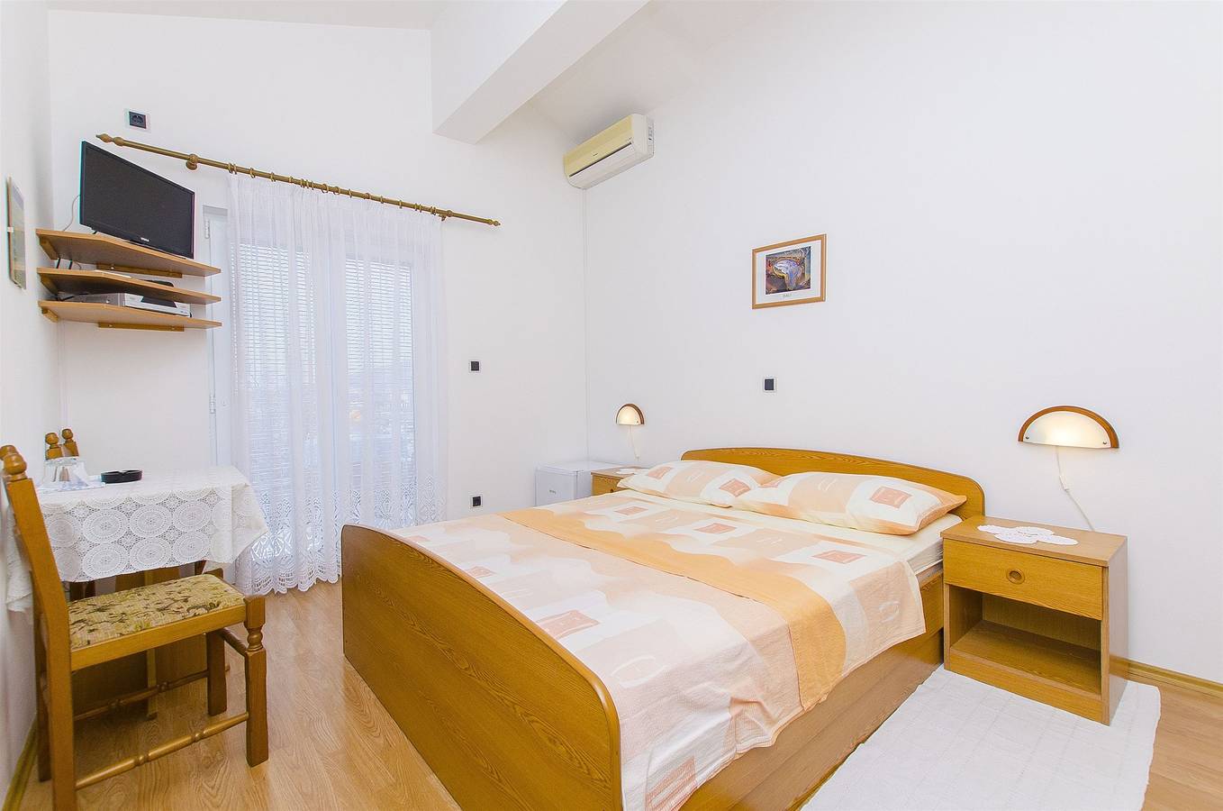 Apartments and Rooms Iva in Trogir, Čiovo
