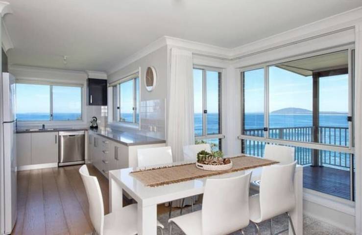 Holiday home for 11 people, with balcony and garden in Gerroa