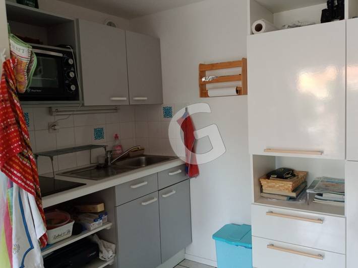 Gîte pour 5 personnes, avec terrasse et piscine dans Plage Sainte-Anne - 4