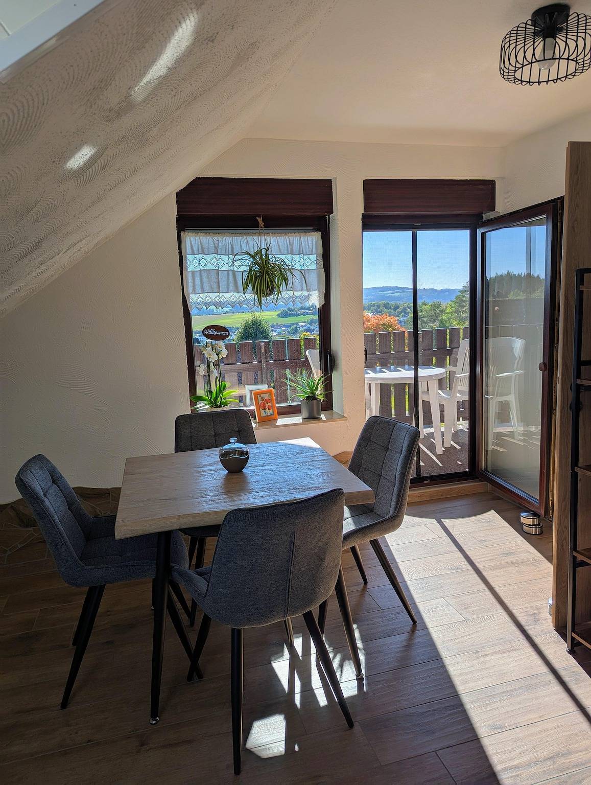 Ganze Ferienwohnung, 4-Bett-Ferienwohnung am Maarberg in Ulmen, Cochem-Zell