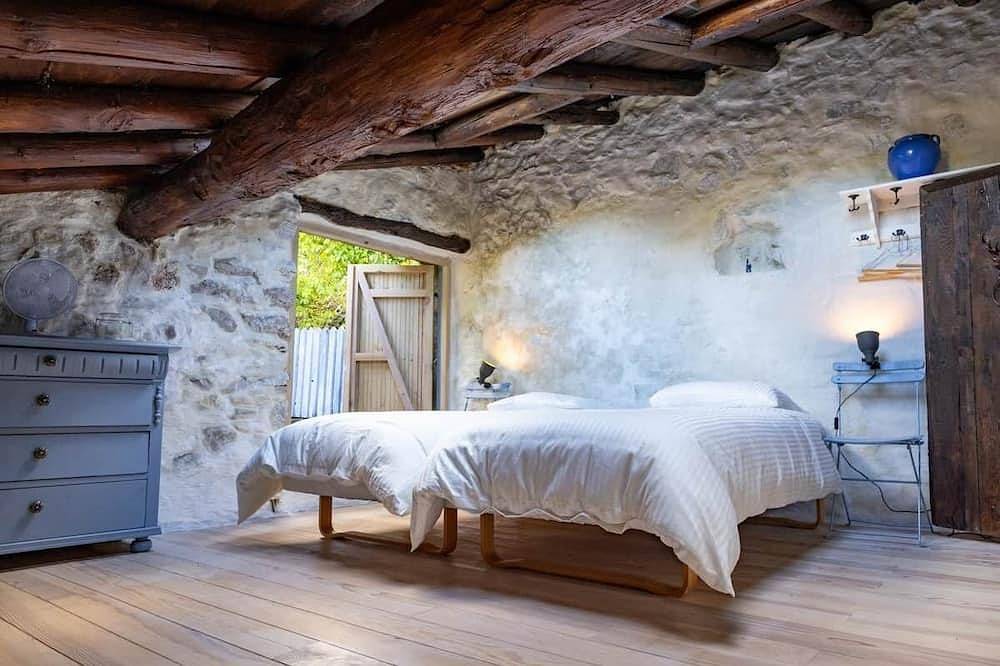 Secluded home in Le Caunil in Salvezines, Parc naturel régional Corbières-Fenouillèdes