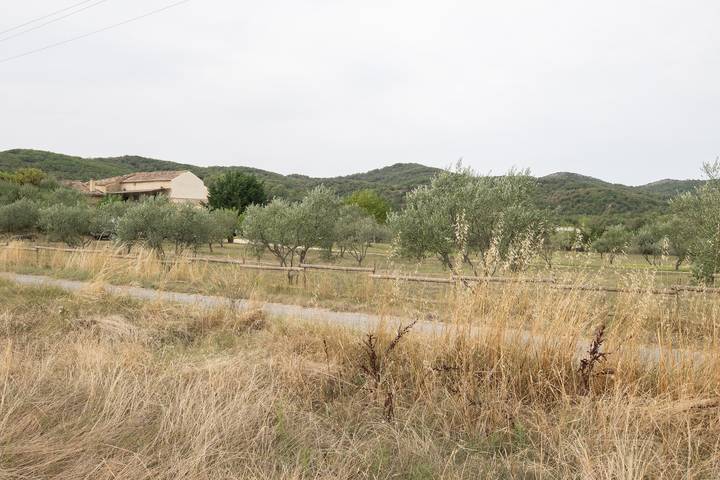 Gîte 'La Bergerie - Le Mas De Peyraube' con piscina condivisa, giardino comune e Wi-Fi in Bessas, Ardèche