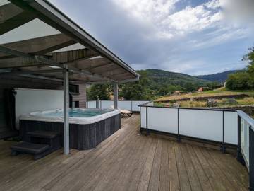 Gîte pour 10 personnes, avec jardin à Ban-de-Laveline