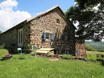 Gîte pour 6 personnes, avec jardin, animaux acceptés en Haute-Loire