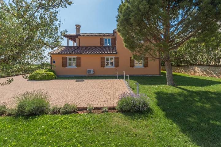 Ferienhaus für 12 Personen, mit Terrasse und Garten, mit Haustier in Kastelir - 2