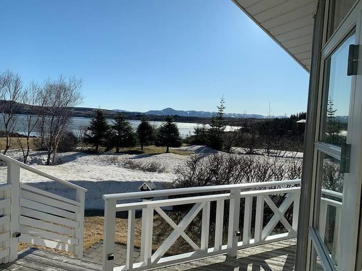 Location de vacances pour 7 personnes, avec jardin et sauna ainsi que vue sur le lac et vue à Mosfellsbær - 3