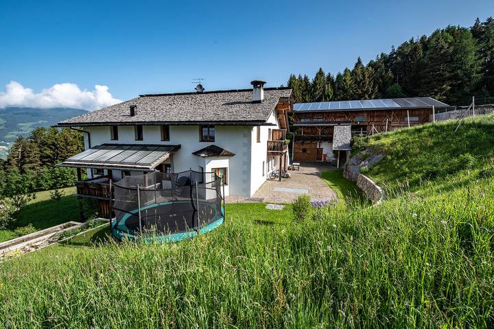 Appartamento per 6 persone, con giardino in Laion