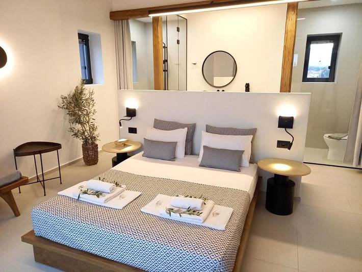 Ferienwohnung für 2 Personen, mit Balkon und Pool sowie Whirlpool und Garten in Petra (Griechenland) - 2