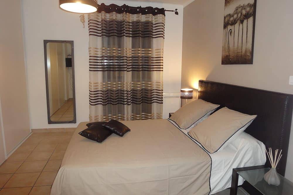 Apartamento entero, Ideal Couple Soigneux Downtown, aire acondicionado y Coquet-15 mn a pie de las playas in Ajaccio, Region de Ajaccio
