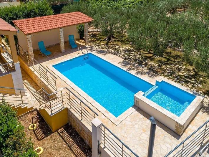 Villa pour 9 personnes dans Brac - 3
