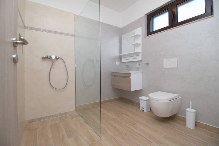 Villa für 4 Personen, mit Balkon und Garten in Rovinj - 3