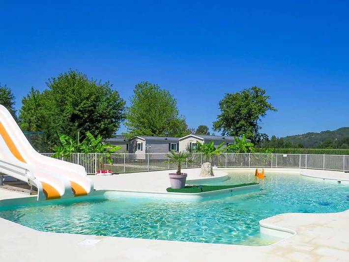 Maison de vacances pour 5 personnes, avec jacuzzi à Terrasson-Lavilledieu