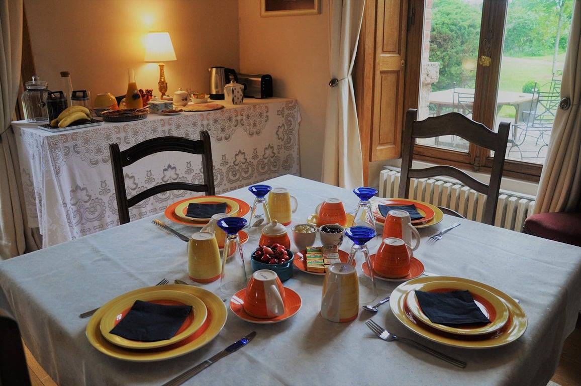 Les Chambres d'hôtes du Manoir de la Tour - Chambre Mimosa in Saints, Seine-et-Marne