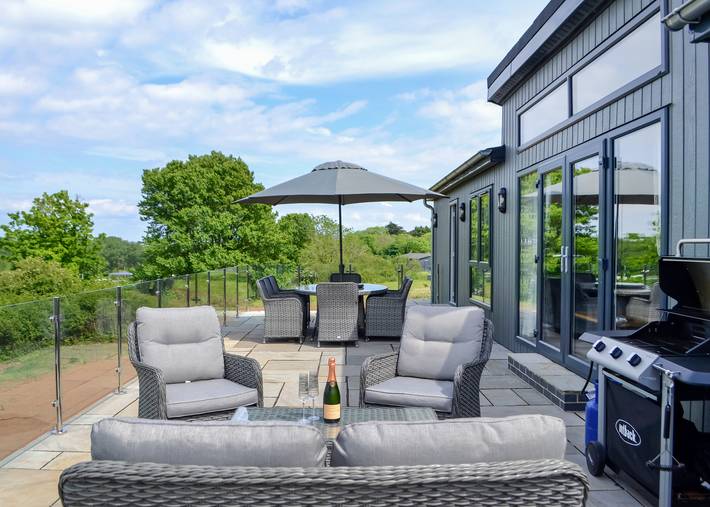 Cariad Y Mor Lodge in Penally, Pembrokeshire