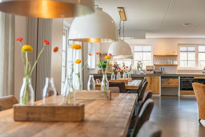 Ferienhaus für 24 Personen, mit Sauna und Balkon/Terrasse sowie Terrasse auf Texel - 4