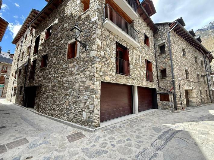 Apartamento para 3 personas, con terraza en Benasque