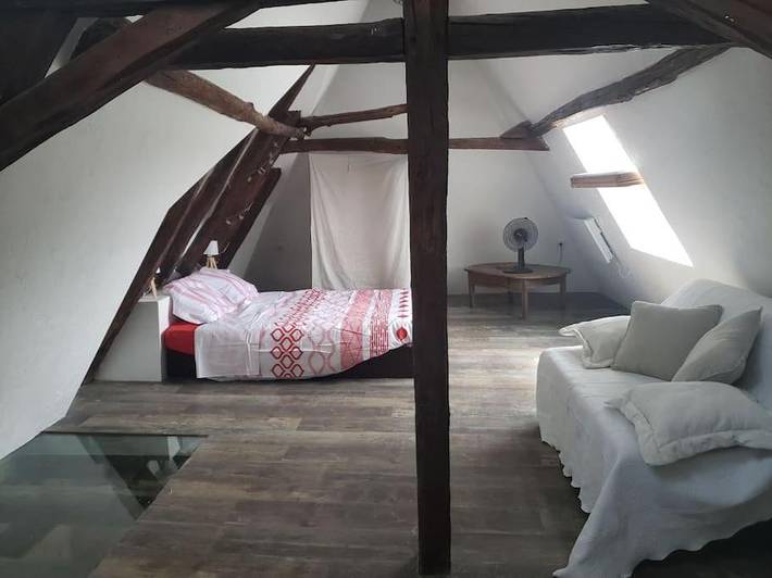 Location de vacances pour 6 personnes, avec balcon ainsi que vue et jardin à Tourtoirac