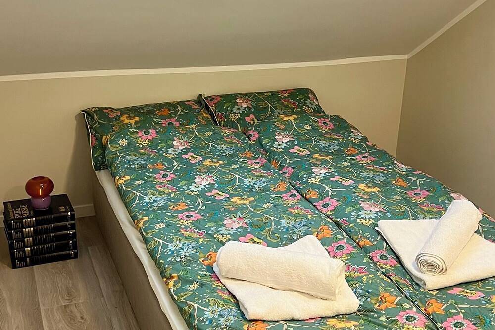 Hel leilighet, Togstasjon 1 min - Penthouse – Utsikt over Voss Kirke in Voss