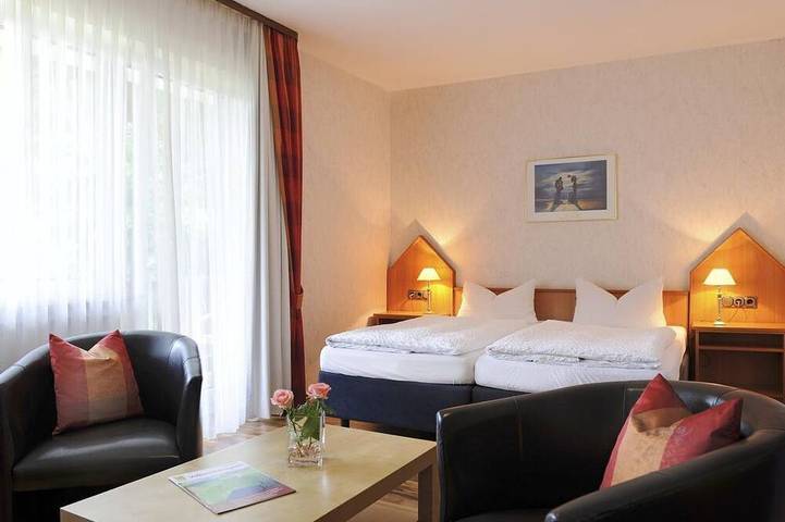 Einzelzimmer, Dusche/Wc, Standard - Hotel zur Post in Deudesfeld, Vulkaneifel
