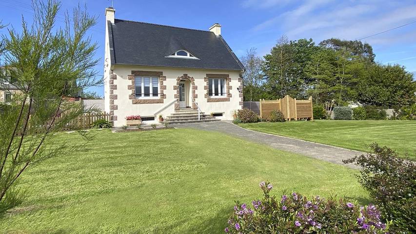 Gîte pour 8 personnes, avec jardin et terrasse dans L Armor - 2