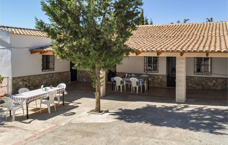 Apartamento de 217 pies cuadrados: AC, Piscina, Terraza, Internet y Grill in Montefrío, Provincia de Granada