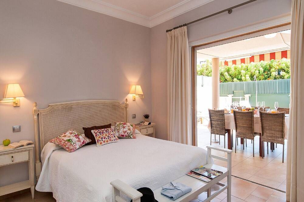 Villa Meloneras | Luxury Retreat in Gran Canaria | Private Heated Pool | Beautiful Terrace & Bbq | Short Distance From Meloneras and Mapalomas Beach | Privacy & Luxury | Meloneras in Maspalomas, San Bartolomé de Tirajana