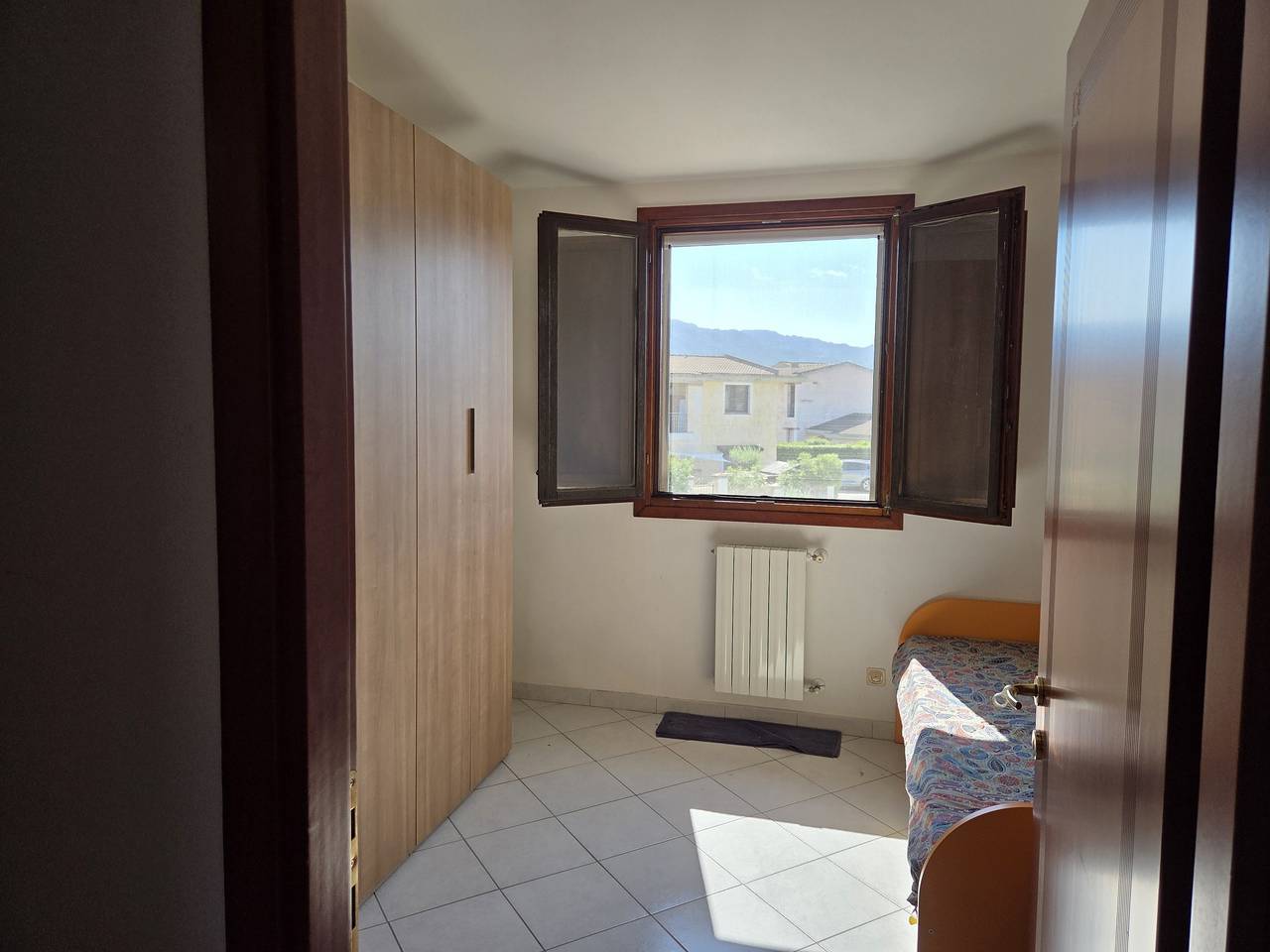 Entire apartment, Charming Apartment in La Maddalena with Private Terrace in Capoterra, Campidano