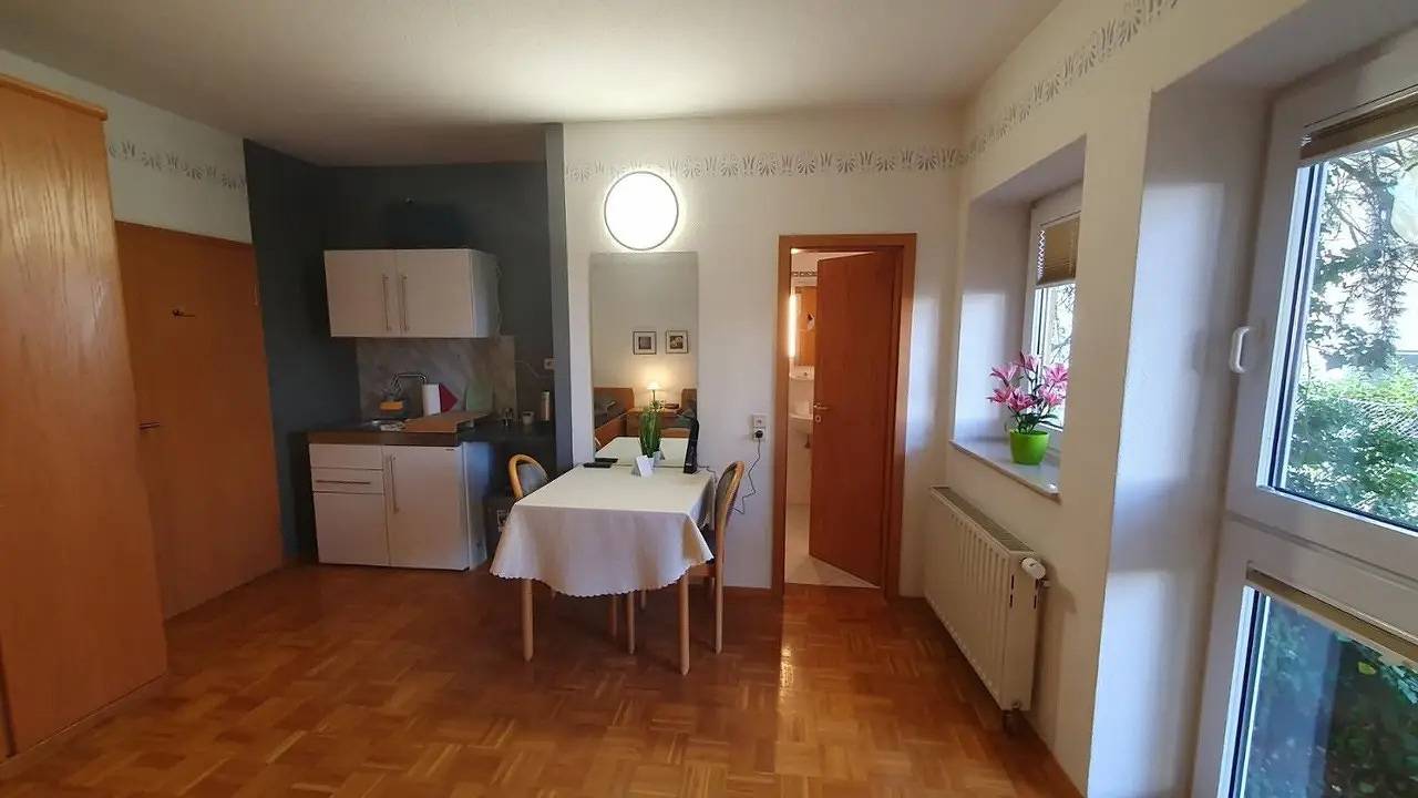 Ganze Ferienwohnung, Ferienwohnung für 2 Personen (24 m²) in Zwingenberg in Zwingenberg, Bergstraße