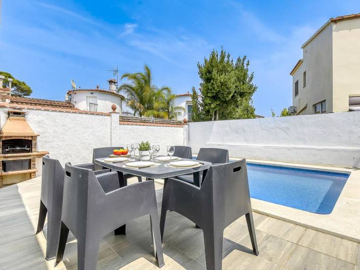 Ferienhaus für 6 Personen, mit Balkon und Garten in Empuriabrava - 2