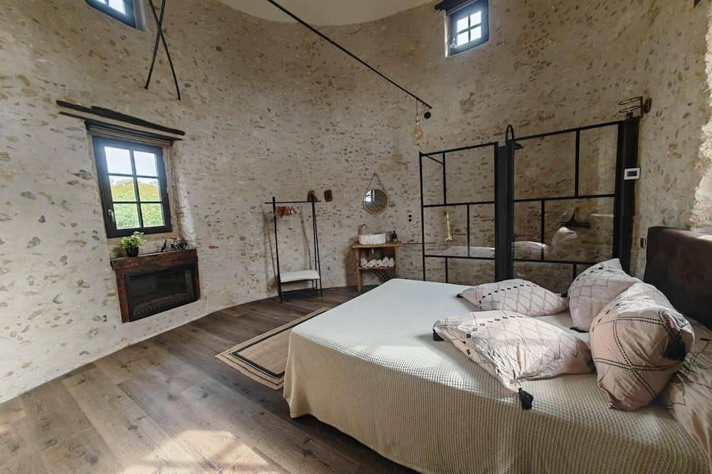 Upscale family villa in Saint-Sever, Landes