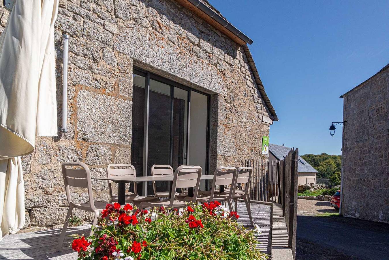 Apartamento vacacional entero, La Grange Commeyras à Saint Laurent de Muret in Saint-Laurent-de-Muret, Región de Mende