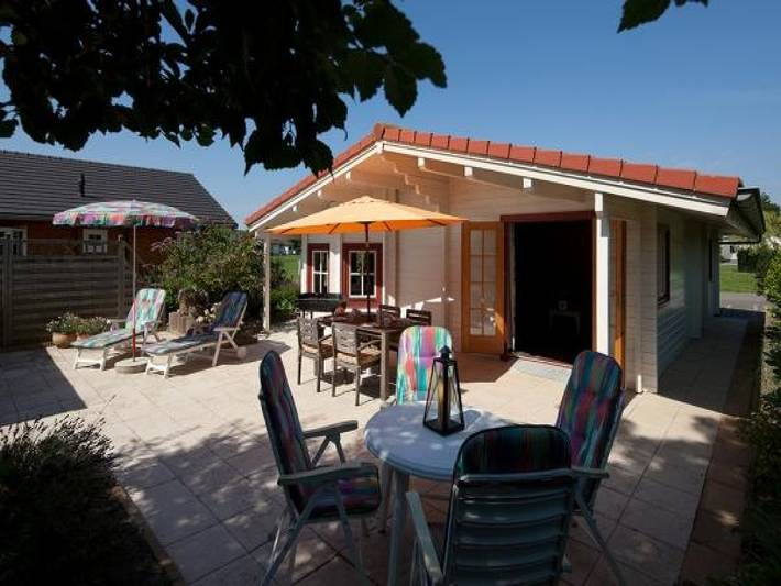 Appartement voor 6 personen, met Terras en Tuin in Sint-Annaland