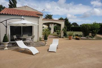 Gîte pour 4 personnes, avec terrasse et jardin, animaux acceptés en Vendée
