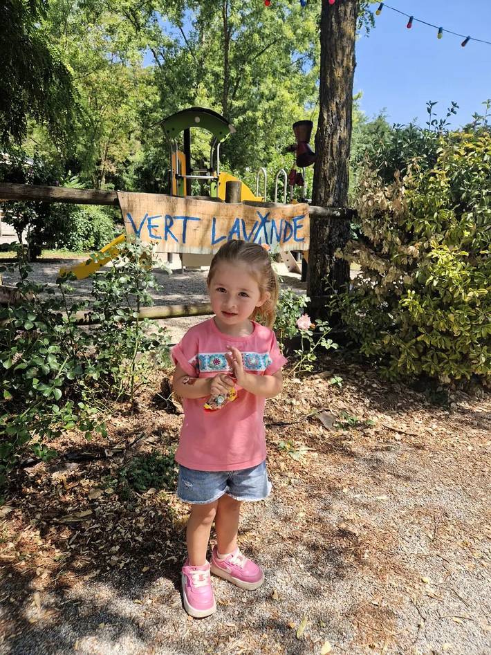 Mobil home pour 4 personnes, avec piscine et terrasse à Belmont-sur-Rance - 3