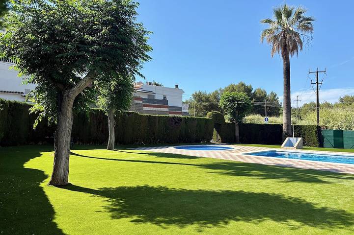 Bungalow pour 4 personnes, avec Jardin et Piscine à Lloret de Mar