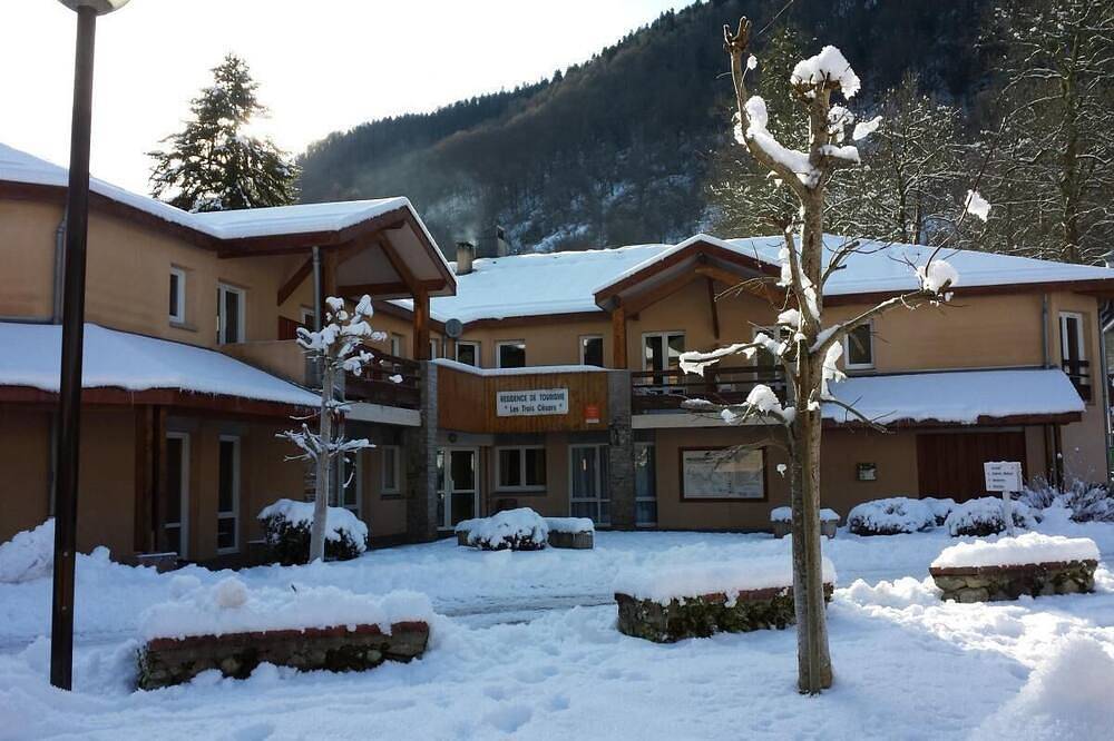 Apartamento entero, 1.o piso, vista bosque, fitness, piscina, parking, tv, 34m², Guzet in Aulus-les-Bains, Parque Natural Regional de los Pirineos de Ariège