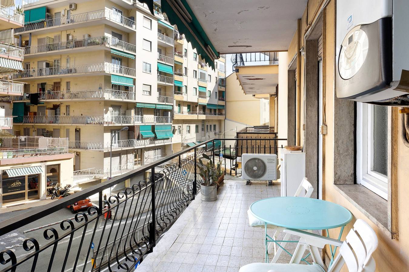 Apartamento entero, Apartamento "Casa Giovanna" con terraza privada, balcón privado y Wi-Fi in San Remo, Sanremo Municipio
