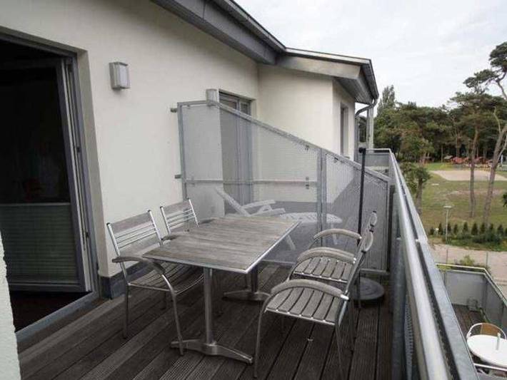 Ferienwohnung für 3 Personen, mit Seeblick und Balkon sowie Garten in Lubmin - 3