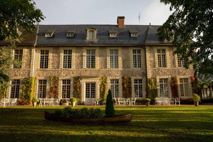 Hôtel pour 2 personnes, avec piscine ainsi que jardin et jacuzzi à Briollay